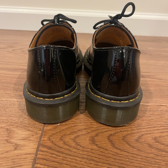 Dr. Martens low top patent leather - Picture 4 of 7